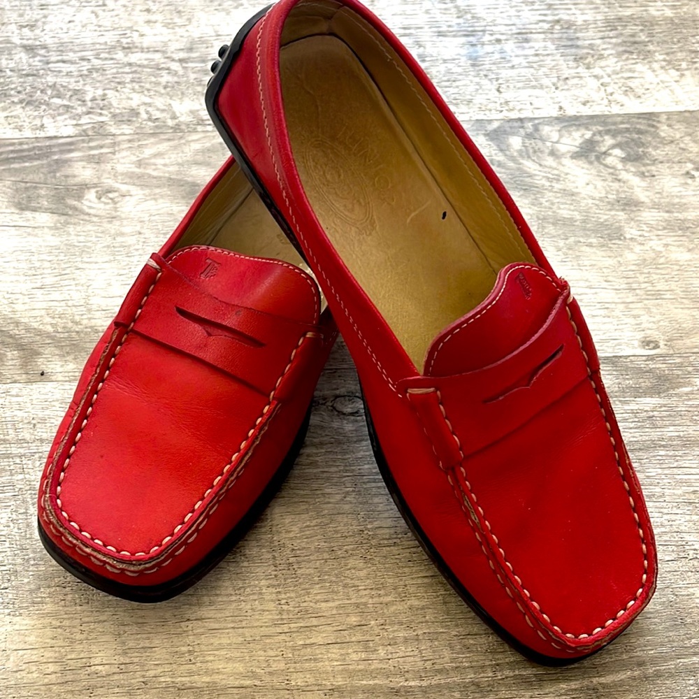 Tod’s Junior Red Loafers as 36